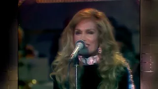 dalida '' Mourir sur scène   ( Champs Élysées du 18 juin 1983 )