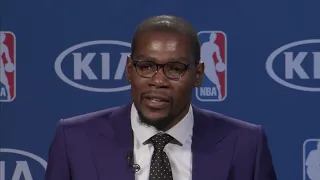 This Day in History: Kevin Durant emotional appreciation for his mom during MVP speech in 2014