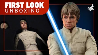 Hot Toys Luke Skywalker Bespin Deluxe Star Wars Figure Unboxing | First Look