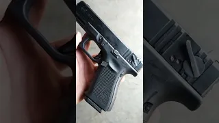 Glock 18c    Full auto.                             cal 9mm.                       made in Pakistan