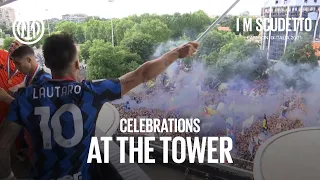 INTER CELEBRATIONS AT THE SAN SIRO TOWER! 🏆1️⃣9️⃣🥳🎇🖤💙#IMScudetto