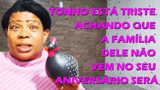 Tonho está triste achando que a família dele não vem no seu aniversário será !!! 🤔