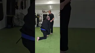 Using harvesting the arm to turn into seoi nage, shoulder throw