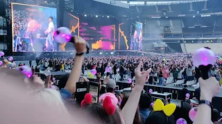 BTS (방탄소년단) - Speak Yourself - Paris DAY 2 - 19/06/08 - Medley + IDOL