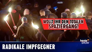 Querdenker in Sachsen: Nazi-Fackelmob vorm Haus der Ministerin | heute-show vom 10.12.2021