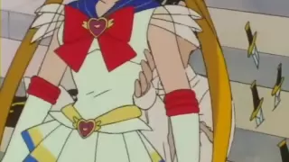 Sailor Moon quase se sacrifica para salvar a vida de Darien