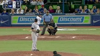NYY@TOR: Mitchell picks off Pillar in between bases