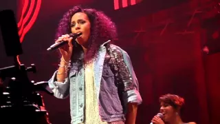 Glennis Grace - "Emotions" - Ladies of Soul (13.02.2016) Ziggo Dome