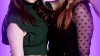 Bechloe kiss cut / Beca and Chloe (Anna Kendrick and Brittany Snow) kiss