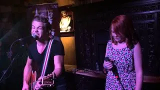 I Want Crazy - Hunter Hayes singing with a Fan 9/29/14