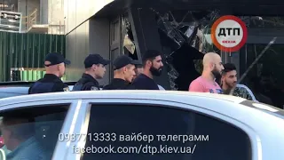 ДТП КИЕВ ГЕТЬМАНА ХЮНДАЙ В ДОМ ВОДИТЕЛЬ ПЫТАЛСЯ СБЕЖАТЬ, 05.07.2018