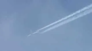 BRITISH AIRWAYS  BOEING 777-200ER CONTRAIL