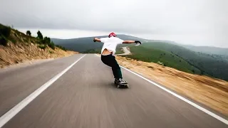 БЕЗУМНЫЙ СПУСК НА СКЕЙТЕ // DOWNHILL SKATEBOARDING - LONGBOARDING