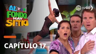 Al Fondo hay Sitio 5: Reyna fell into Carlos Cabrera's pool (Episode 17)