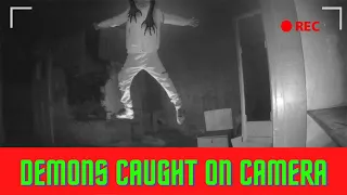 GHOSTS AND DEMONS CAUGHT ON CAMERA | A compilation of 2 Russian Ghost Encounters - [ENGLISH SUBS]