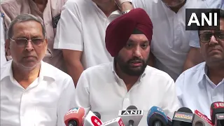 In Protest Against AAP & Kejriwal Alliance & Kanhaiya Kumar, Arvinder Singh Lovely Quits Congress