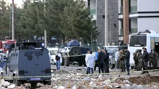 Теракт в Диярбакыре: при взрыве автомобиля погибли 7 сотрудников полиции