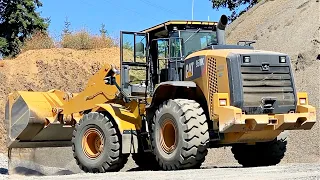 Operating Giant Cat 950K Loader