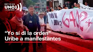 Confesión inesperada de ÁLVARO URIBE: "yo sí di la orden". Se refería a pancarta con la cifra 6.402