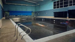 Abandoned Swimming Complex - smells so bad !!!!