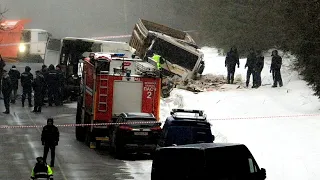 Крупнейшая автокатастрофа в истории Беларуси глазами очевидцев  13 человек погибли