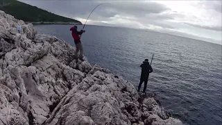 Tuna jump + mali veliki luc🤣🎣 shorejigging Hvar