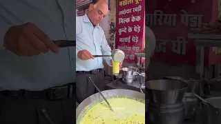 Famous 125 Year Old ₹30/- Kesar Doodh | Indian Street Food