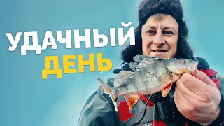 ОКУНЬ СО ЛЬДА! Пожелания удачи! Рыбачим с подводной камерой! Рыбалка в Киеве! ЗИМНЯЯ РЫБАЛКА!