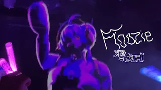 Yameii Online - Floozie (Live at Washington D.C)