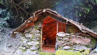 Solo Camping Building  Survival shelter:  Bushcraft, Relaxing, ASMR