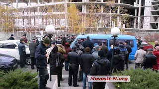 Видео "Новости-N": заводчане заблокировали Варваровский мост