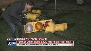 Strong winds knock down traffic lights in Troy