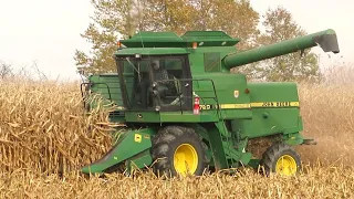 Corn Harvest 2020 | John Deere 7720 Titian 2 Combine Harvesting Corn | Ontario, Canada