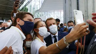 Incident au Salon de la restauration : le président français visé par un jet d’œuf