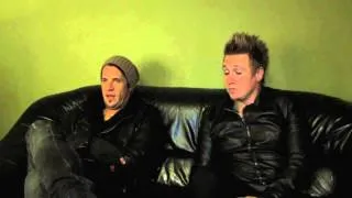 Papa Roach singer close to suicide