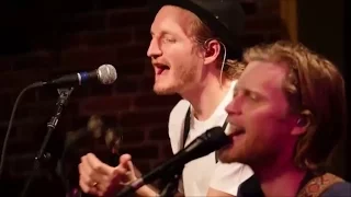 The Lumineers - Flowers In Your Hair (Live HD 2016)