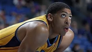 Anthony Davis Stings the Bobcats