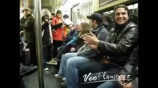 Asi reaccionan en un metro de Nueva York cuando escuchan a Miguel cantando flamenco | VEOFLAMENCO