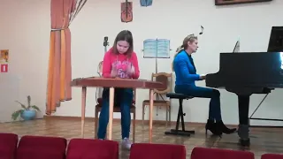 Роговая Настя, 10 лет, Цимбалы, В. Коровицын "Монплезир"