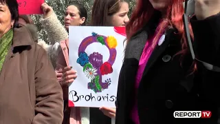 Report TV - 8 Mars,festë e protestë,gjesti i veçantë e policisë së Vlorësi