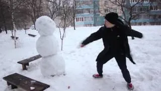 Как ударить снеговика