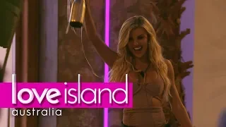 Kim the first bombshell enters | Love Island Australia 2018