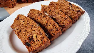 Healthy diet cake with oats, apple and carrot! You will want to make it every day!