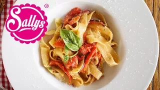 Pasta Peperonata – Fettucine mit cremigem Paprikagemüse / Sallys Welt