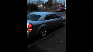 Burn out Supercharged 5.7 hemi 300c