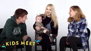 Kids Meet A Teen Mom (Talbott & Vanessa) | Kids Meet | HiHo Kids