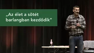 „Az élet a sötét barlangban kezdődik" - Pálferi előadás (részlet)