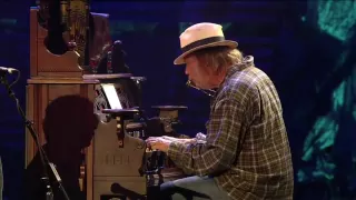 Neil Young - Mother Earth (Live at Farm Aid 25)