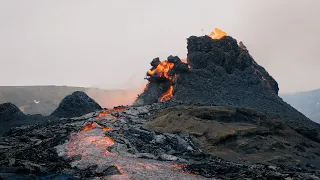 Crater collapses - Geldingadalur, Iceland 21/3 2021