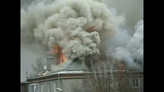 Пожар в Томске на ул Салтыкова Щедрина 37/Кулагина 35, 8 ноября 2022 г.